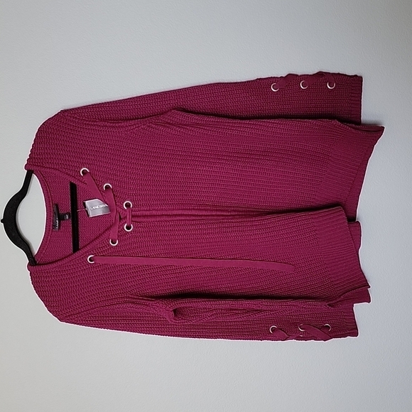 Lane Bryant Feminine Comfy NWT grommet lace up crochet sweater 14/16 - Picture 1 of 8
